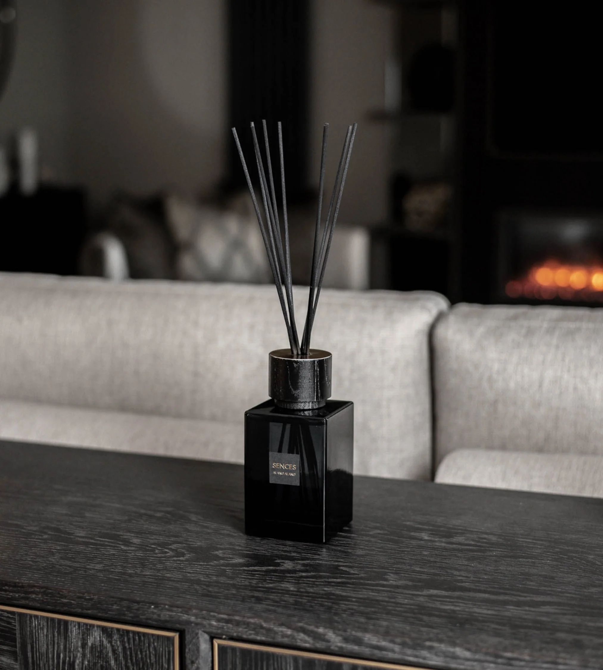 Large Onyx Sences Alang Alang Reed Diffuser - Image 5